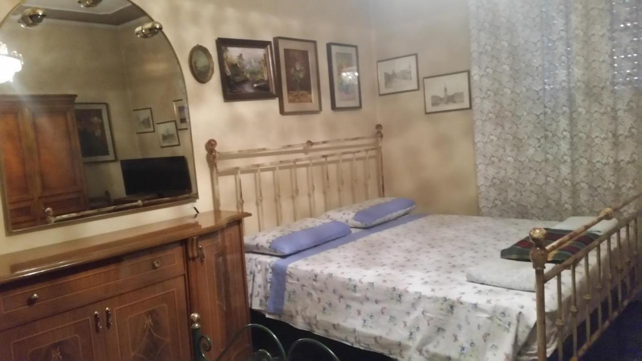 Bed and Breakfast Casa Gramsci Модена Экстерьер фото