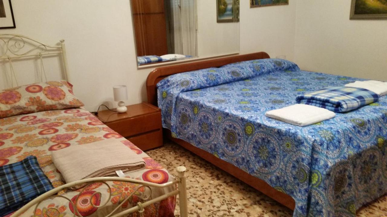 Bed and Breakfast Casa Gramsci Модена Экстерьер фото