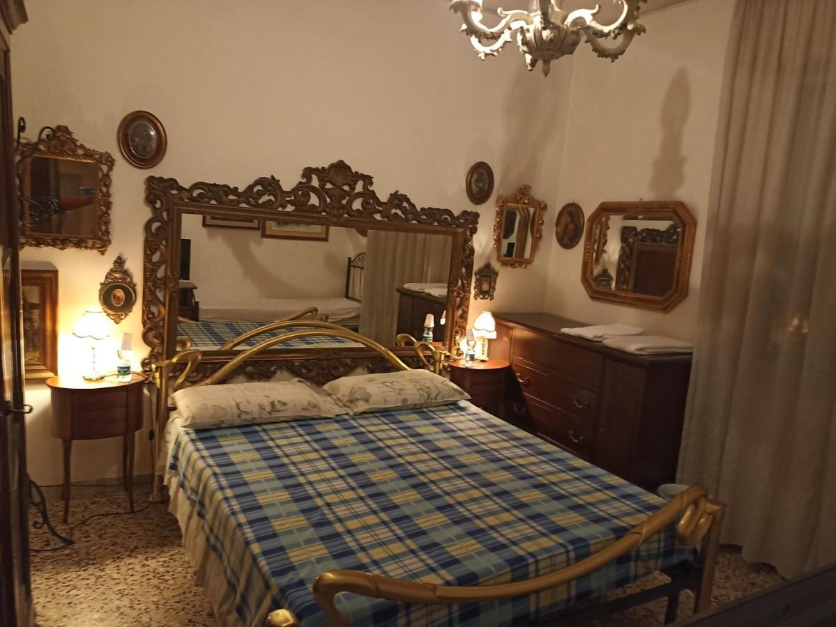Bed and Breakfast Casa Gramsci Модена Экстерьер фото